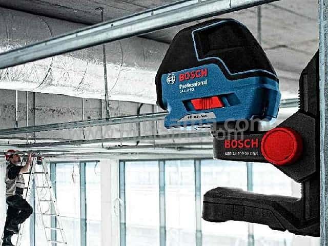 Jak szybko i dokładnie lokalizować wiązki laserowe emitowane przez lasery krzyżowe i płaszczyznowe?